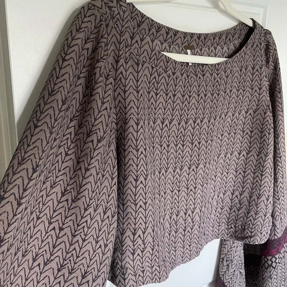 Free People bell sleeve blouse - Picture 7 of 10